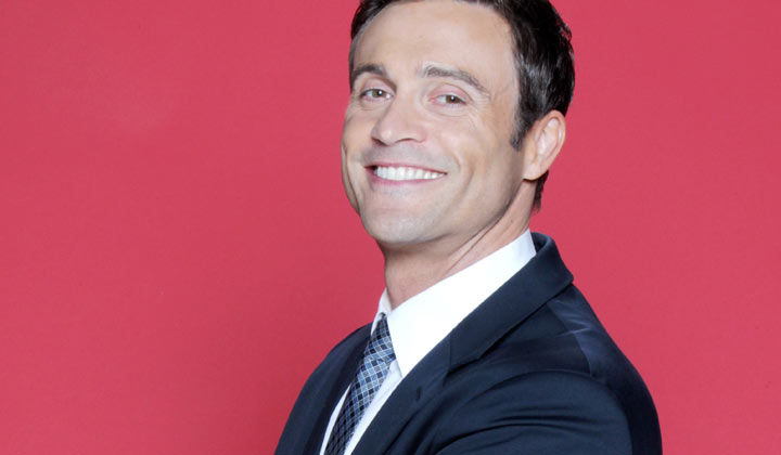 Injured Y&R hunk facing six more weeks of recovery