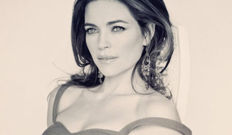 Amelia Heinle on her new website, Billy vs. Stitch, and more